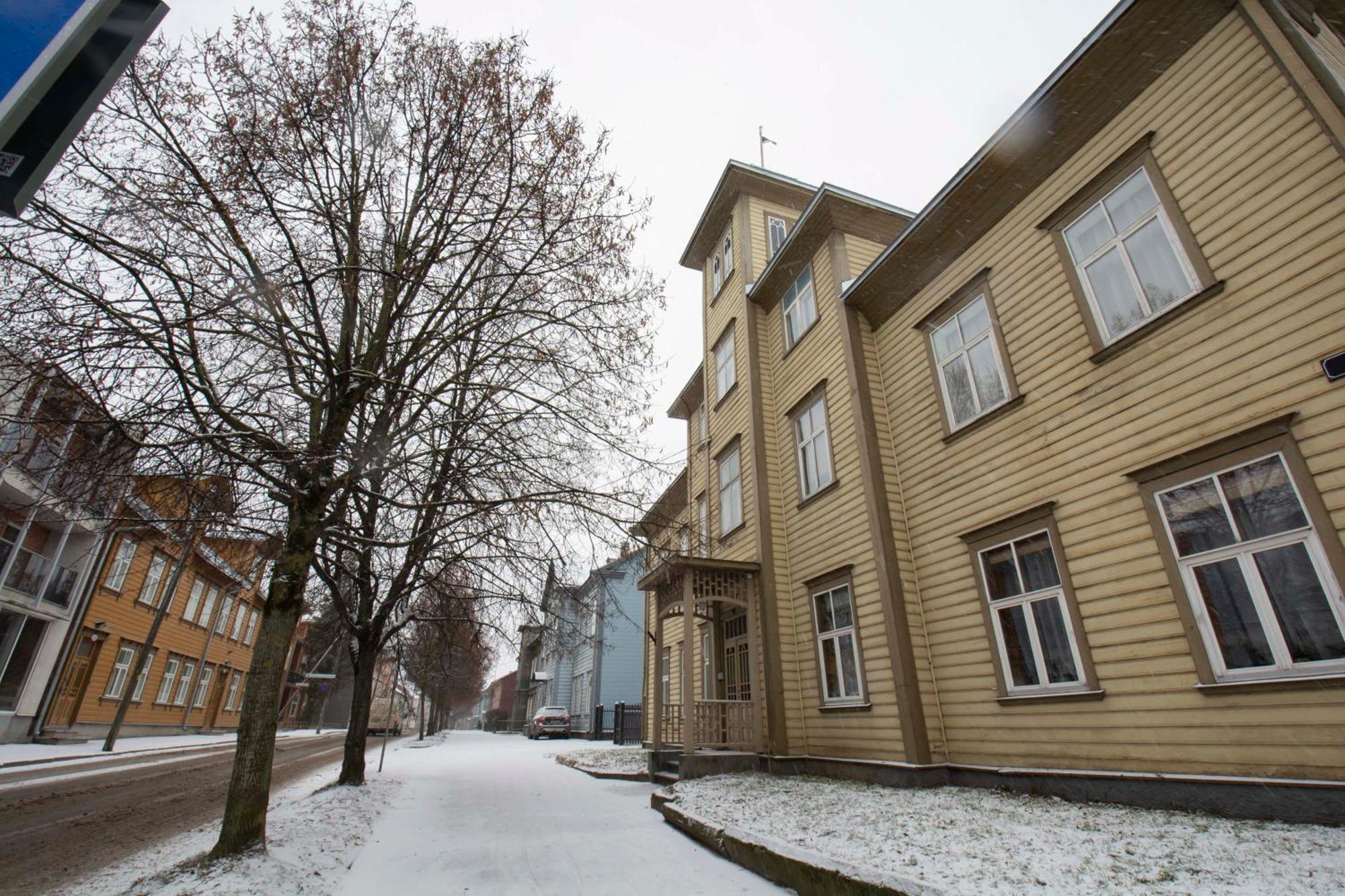 Karlovaidyll 2 - Cozy Apartment In A Quiet Area With Free Parking Tartu Exterior photo